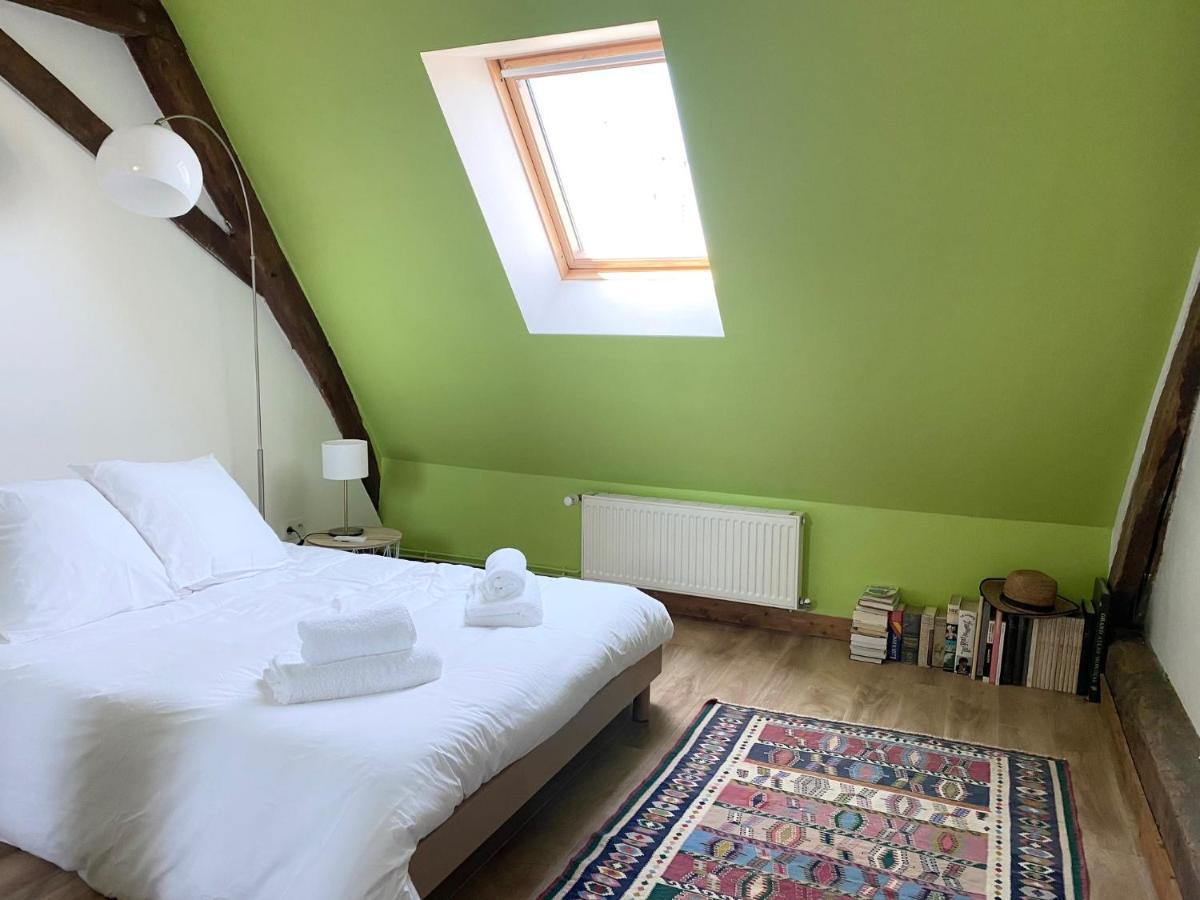 La Maison Des Remparts - Gite 3 Etoiles Pour 8 Pers A Loches Bagian luar foto